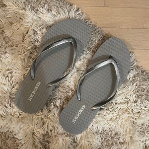 Joe Boxer Flip Flops